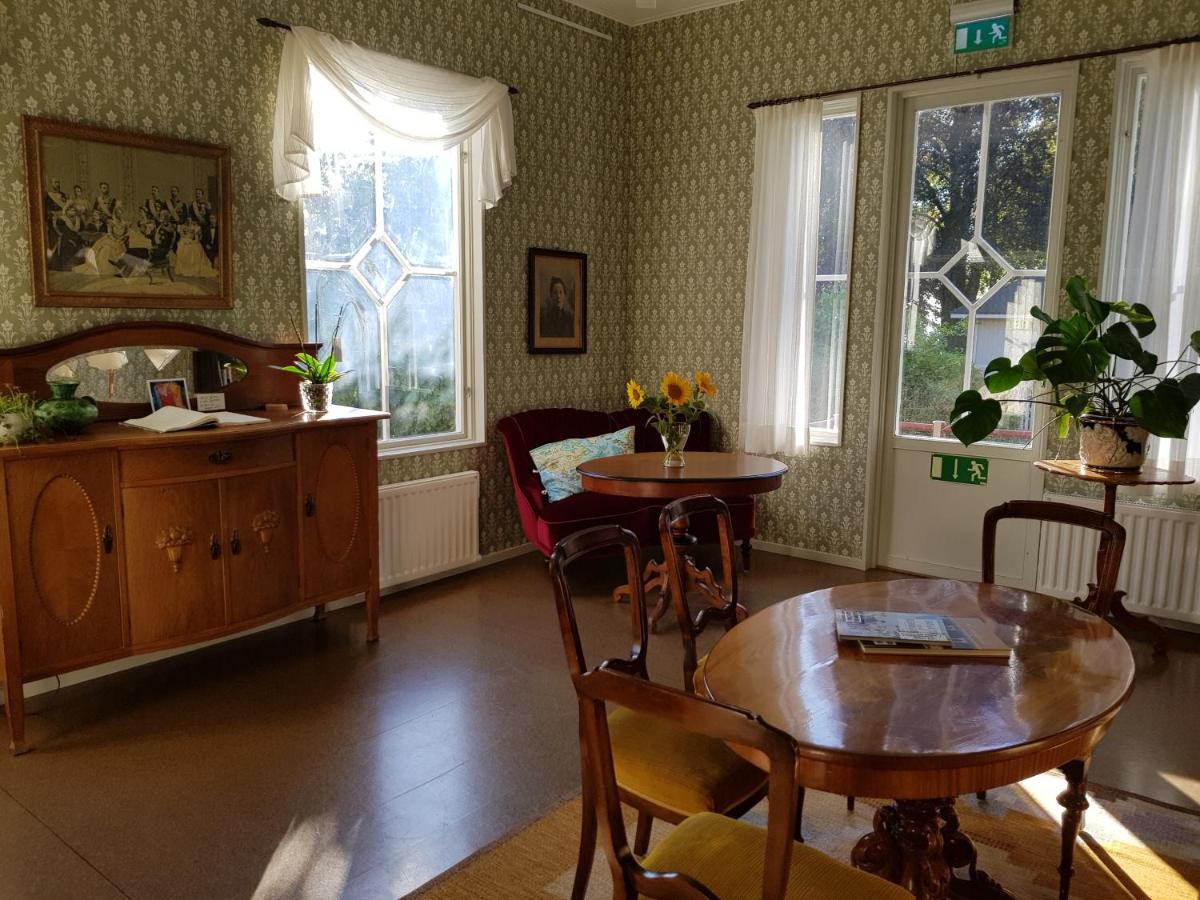 Villa Eira Vandrarhem Hjo Bagian luar foto