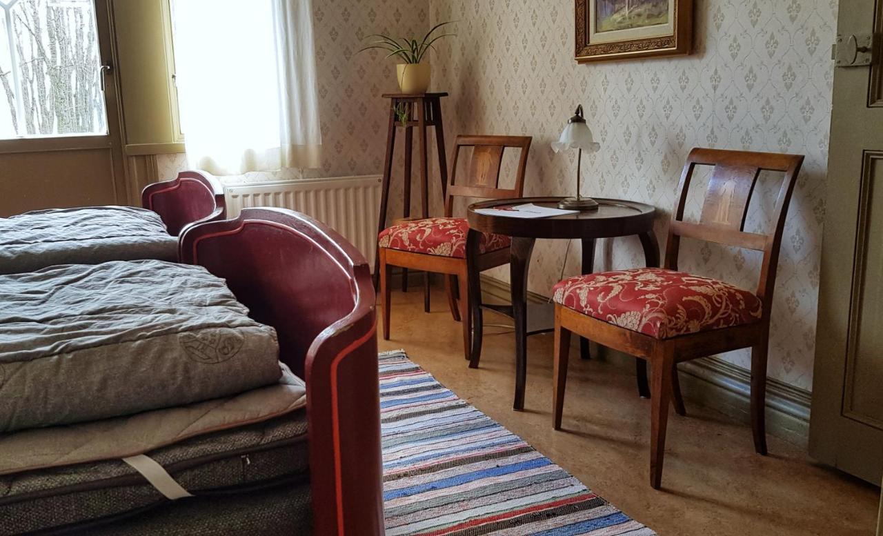 Villa Eira Vandrarhem Hjo Bagian luar foto