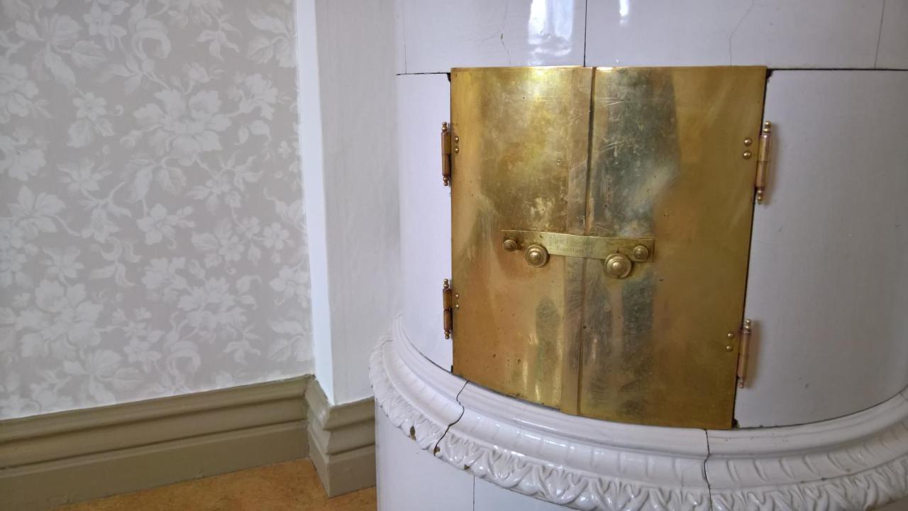 Villa Eira Vandrarhem Hjo Bagian luar foto